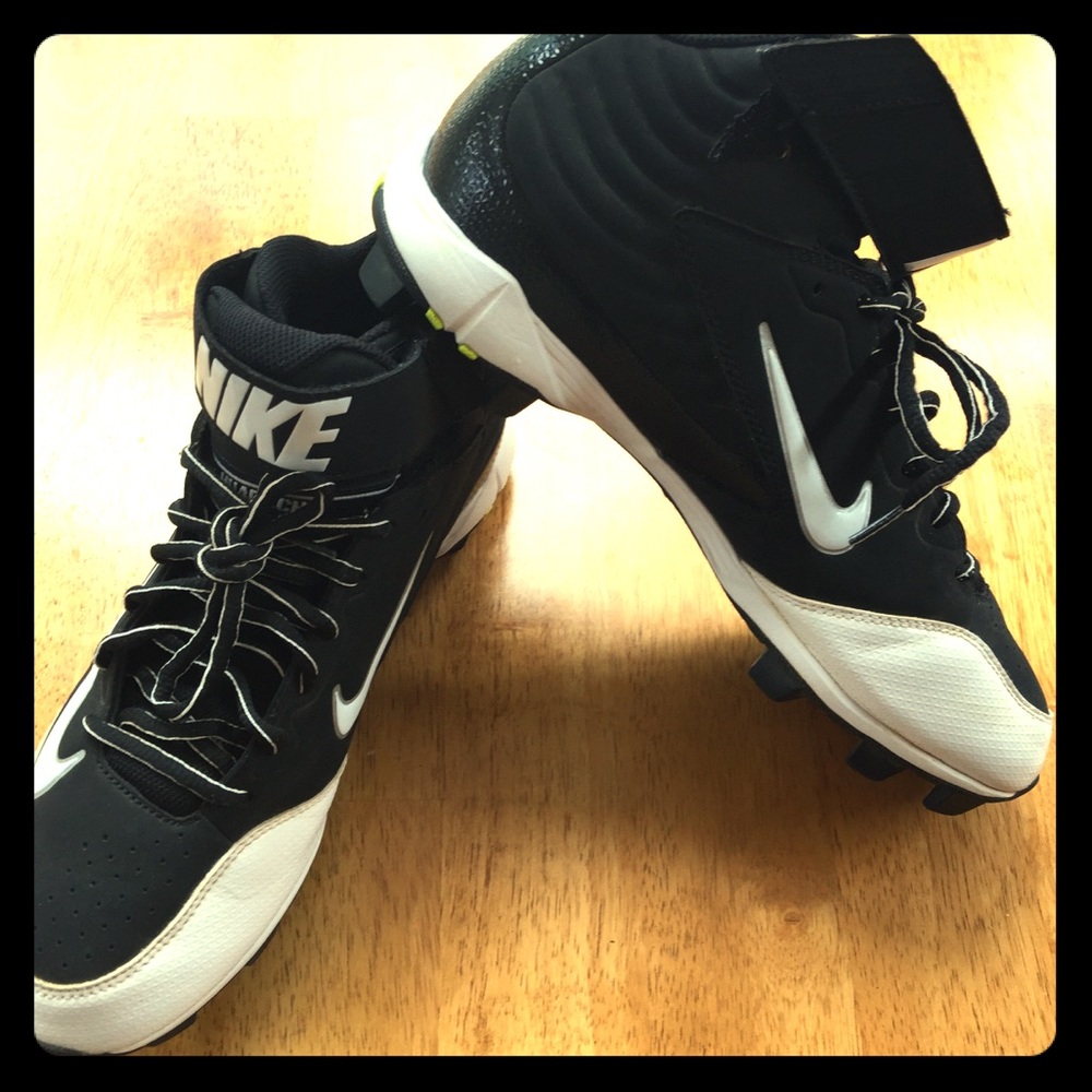 Boys/Men Nike Baseball shoes